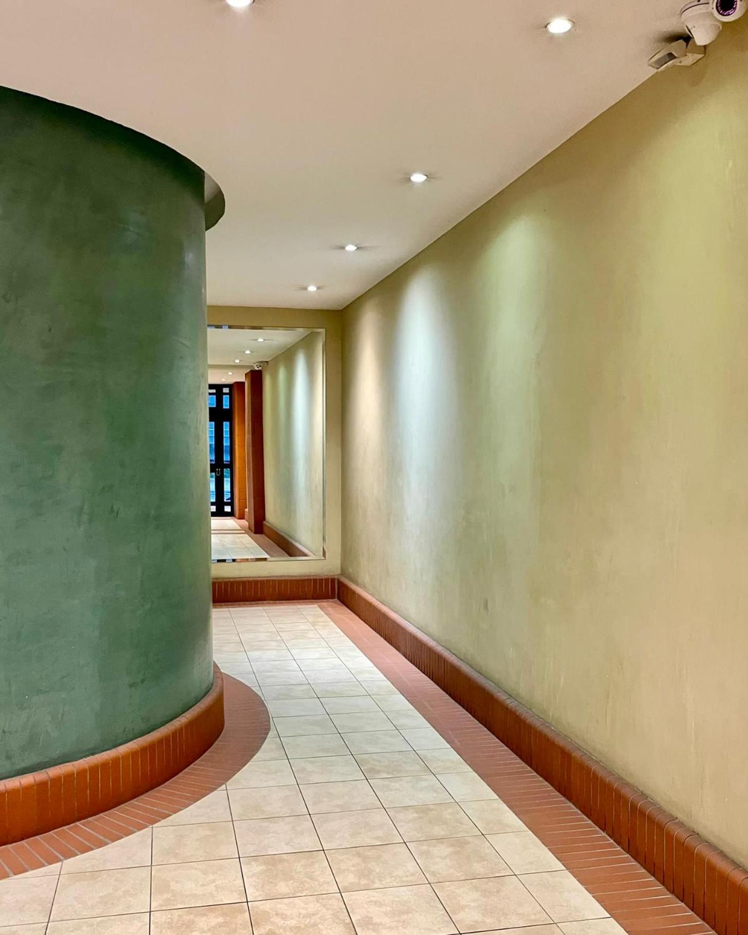 Risso - One Bedroom With Pool, Newly Renovated In Spring 2024 Ницца Экстерьер фото