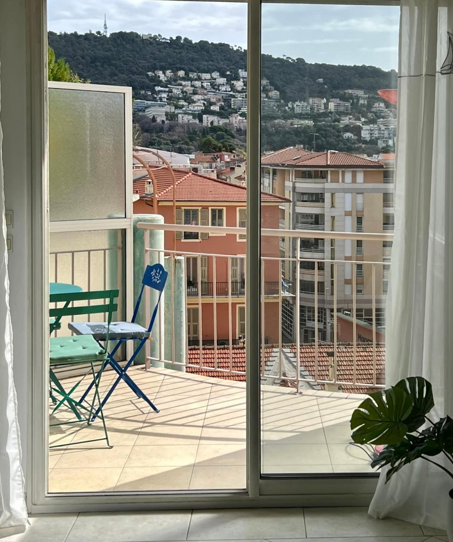 Risso - One Bedroom With Pool, Newly Renovated In Spring 2024 Ницца Экстерьер фото