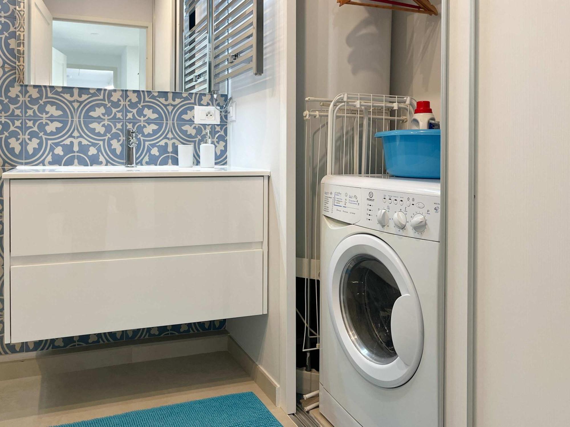 Risso - One Bedroom With Pool, Newly Renovated In Spring 2024 Ницца Экстерьер фото